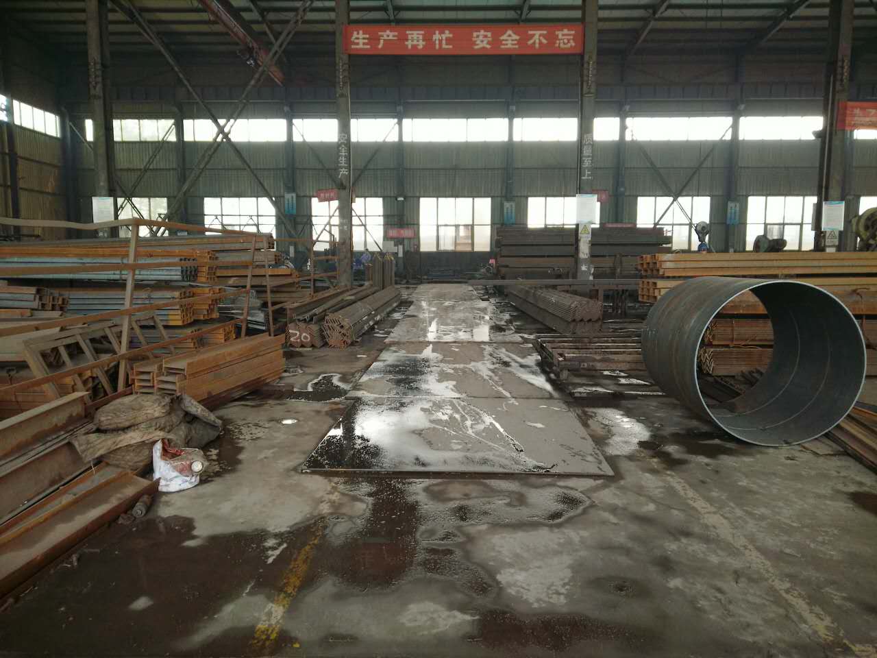 ?安全與衛(wèi)生并存，看河南鋼模板廠家的車間