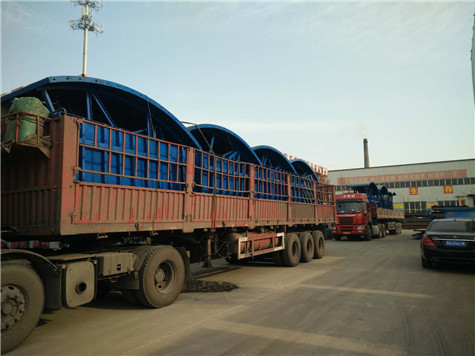 拱涵鋼模板廠家發貨中