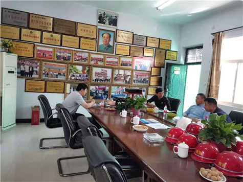 歡迎濮新高速的領(lǐng)導(dǎo)到偉志鋼模板廠(chǎng)家